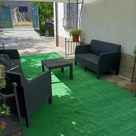 Casa Liliana -via Valentini 321-frazione Tucci Holiday home