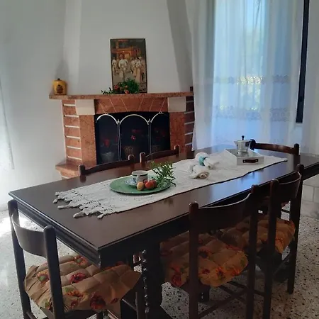 Holiday home Casa Liliana -via Valentini 321-frazione Tucci Villa Tucci